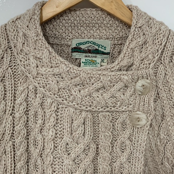 Aran crafts wool sweater - Picture 2 of 11